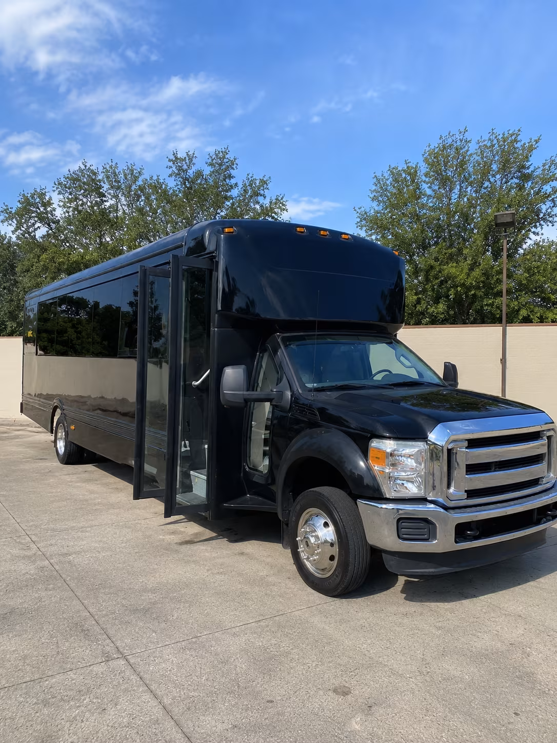 bellevue 20 passenger party bus