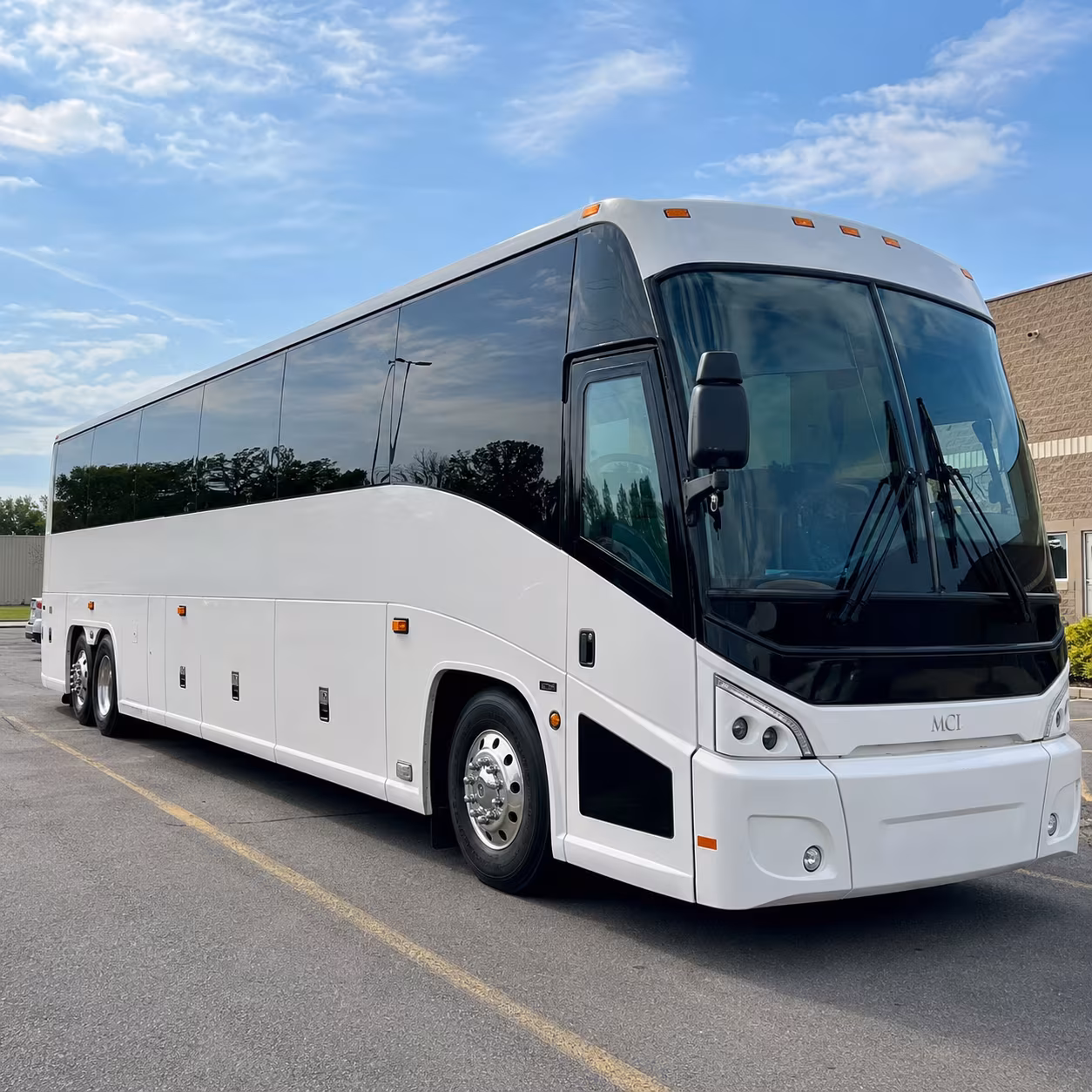 employee shuttle buses from bellevue to seattle and south lake union