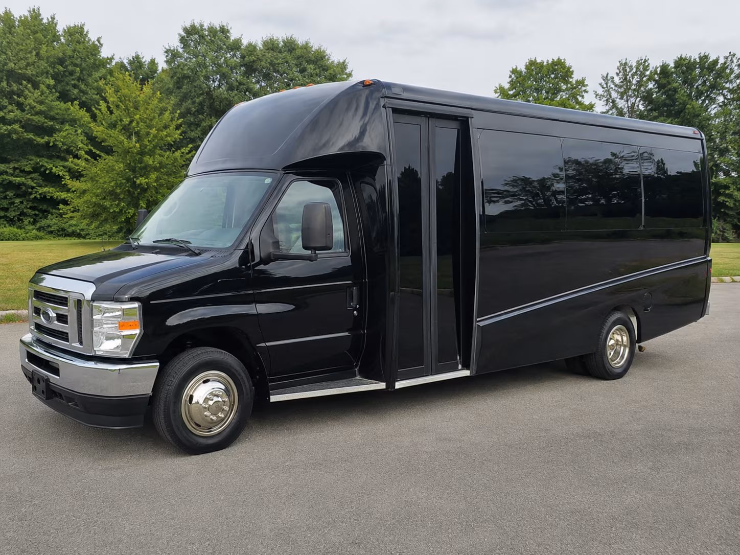 find the perfect transportation for your next prom 3