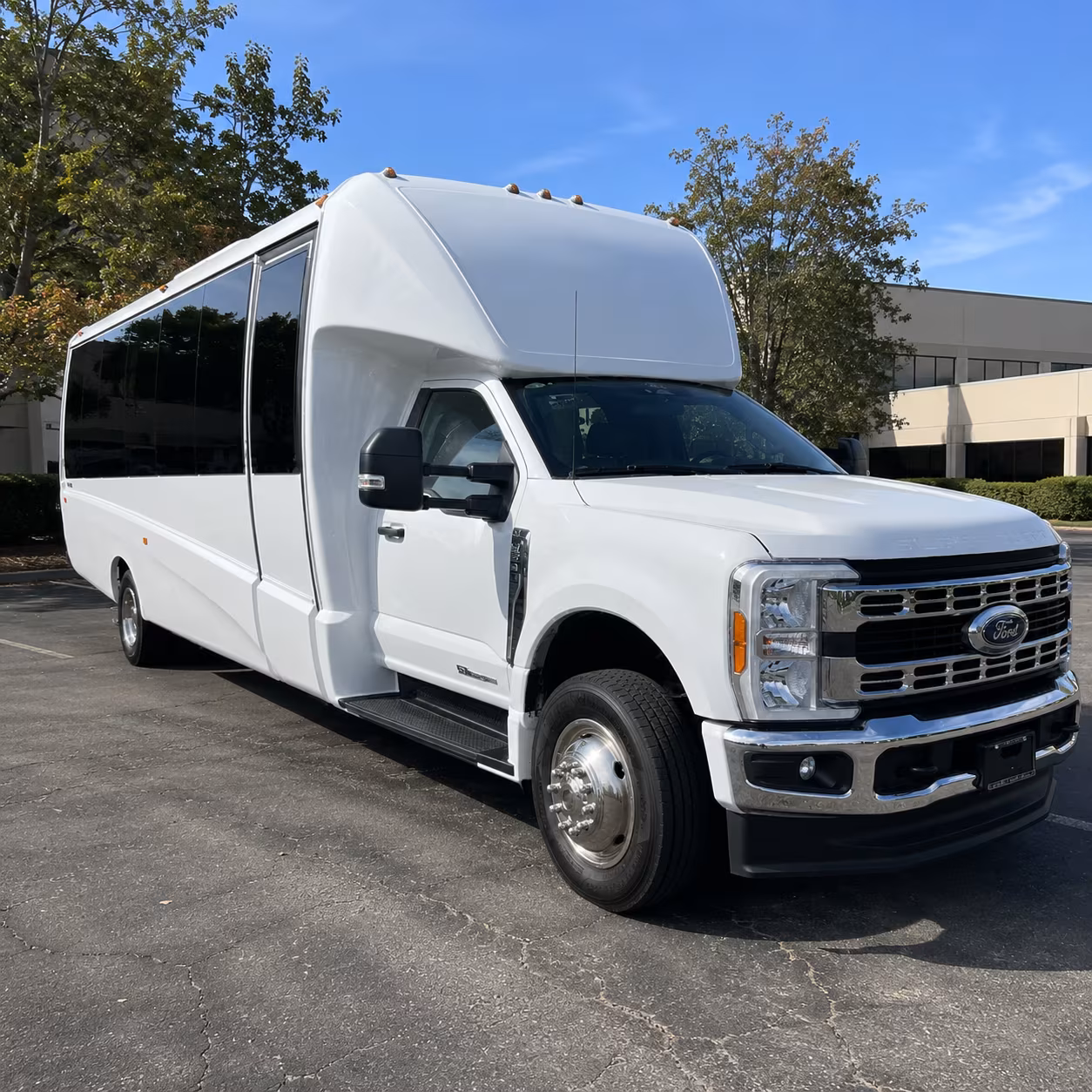 hotel to venue shuttle buses for bellevue corporate groups